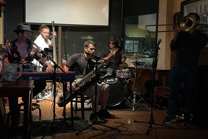 Rich Townsend & The Nightrain 6:00 pm - 9:00 pm